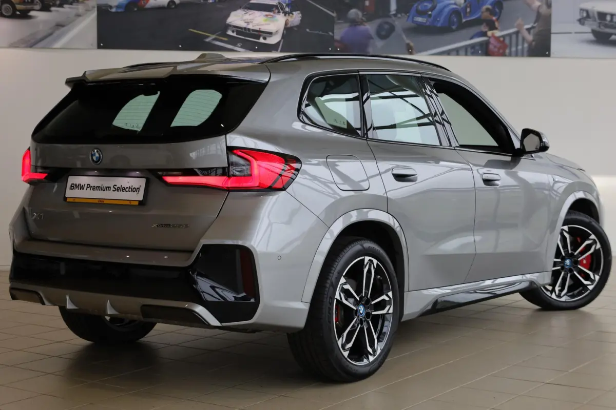 xDrive25e | M Sport Pro | Adaptieve LED | Stoelverwarming