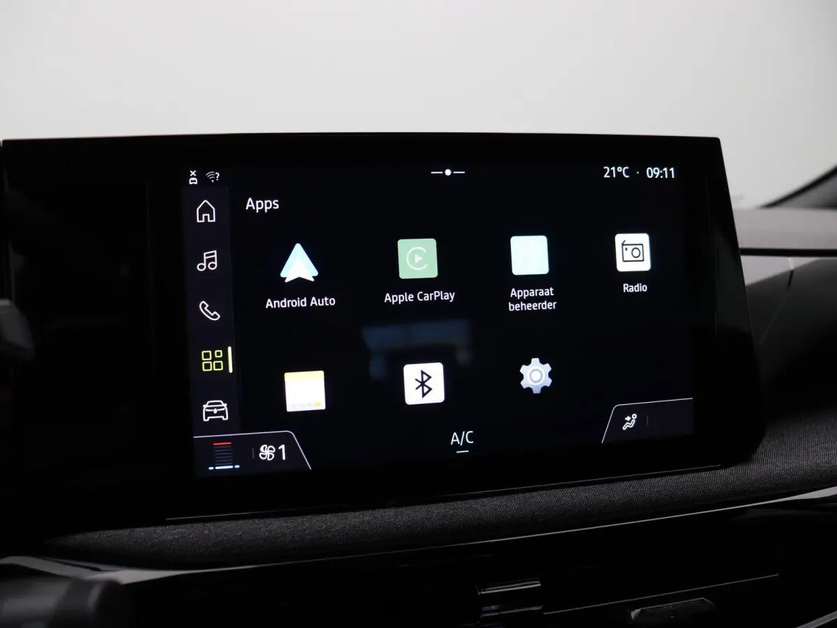 Hybrid 160pk evolution | Vijf jaar garantie | All season banden | Adaptieve cruise control | Apple carplay / Android auto |