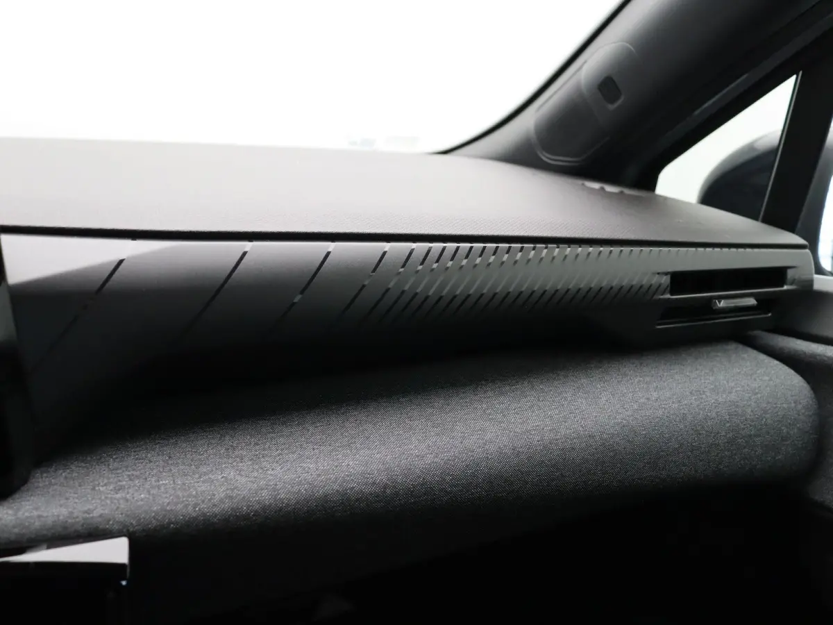 Hybrid 160pk evolution | Vijf jaar garantie | All season banden | Adaptieve cruise control | Apple carplay / Android auto |