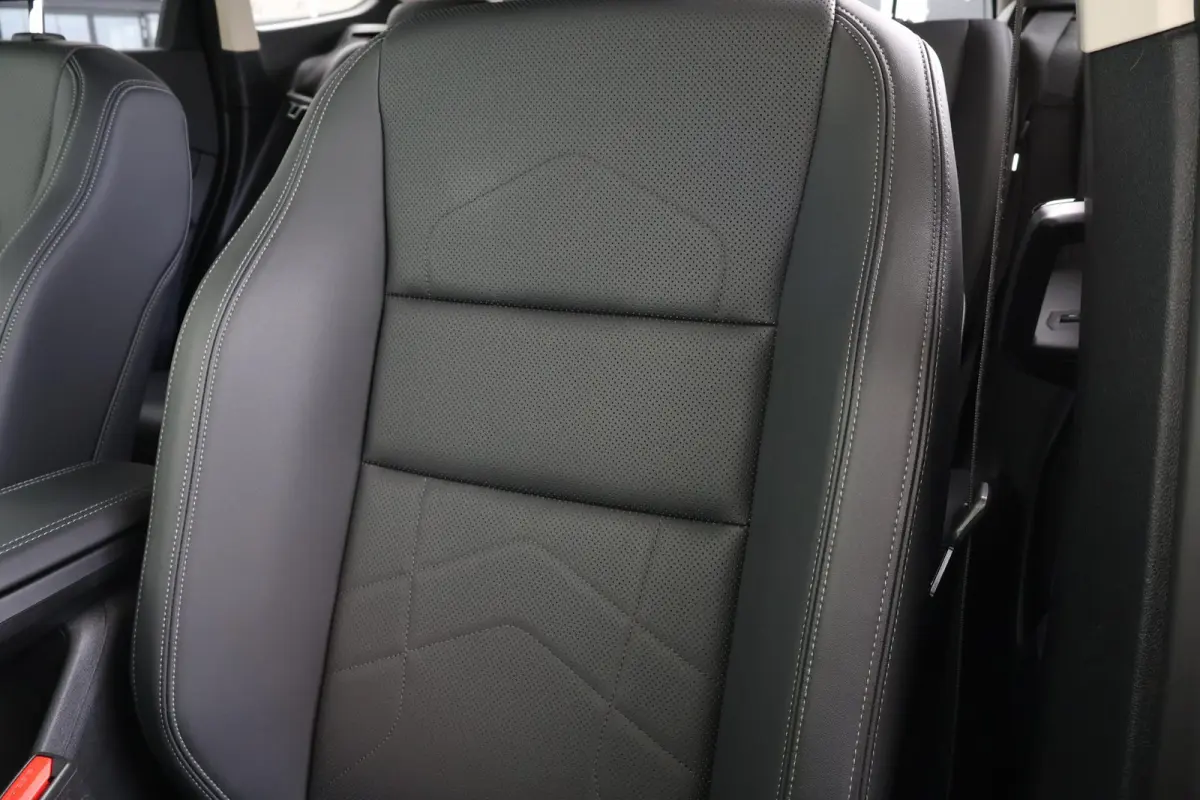 xDrive25e | SoH 98% | Achteruitrijcamera | Leder | Elektr. Stoelen | PDC |