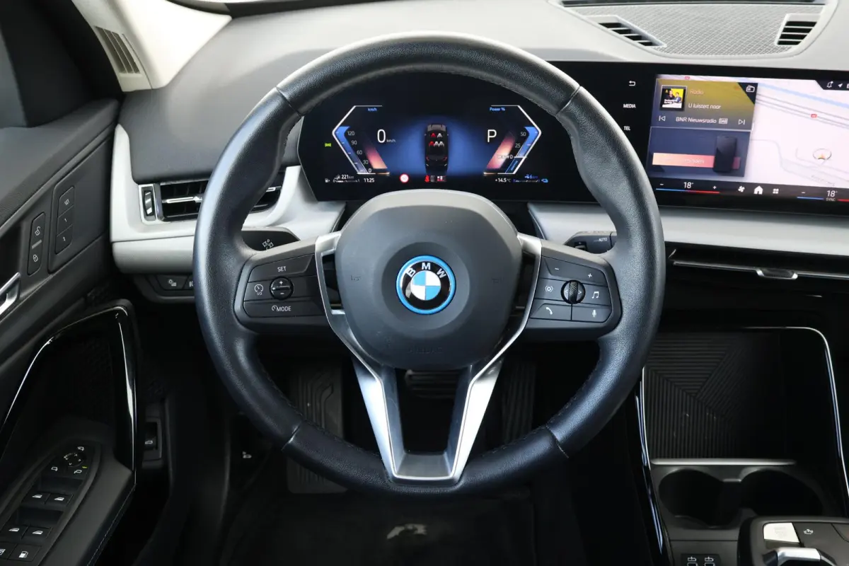 xDrive25e | SoH 98% | Achteruitrijcamera | Leder | Elektr. Stoelen | PDC |