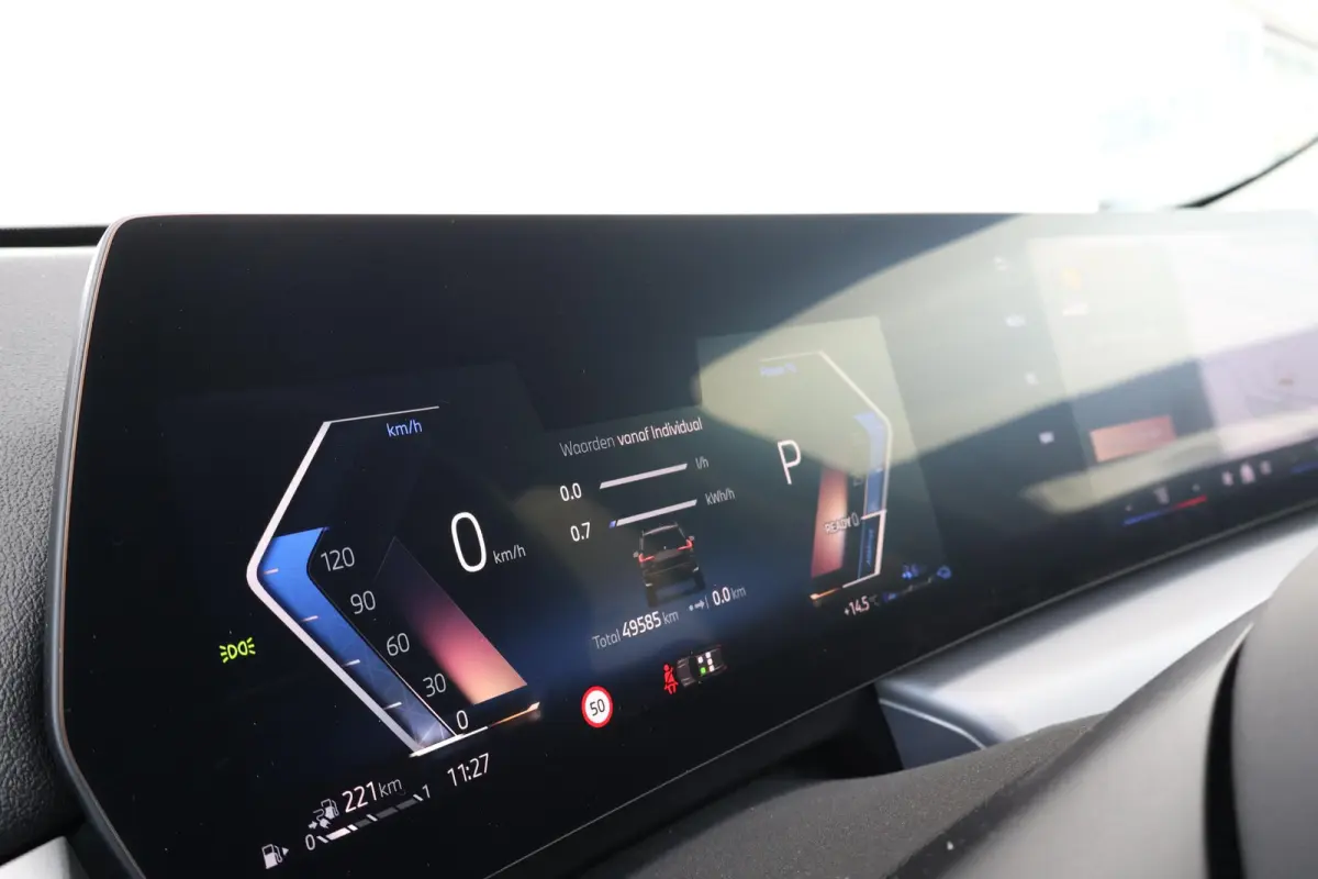 xDrive25e | SoH 98% | Achteruitrijcamera | Leder | Elektr. Stoelen | PDC |