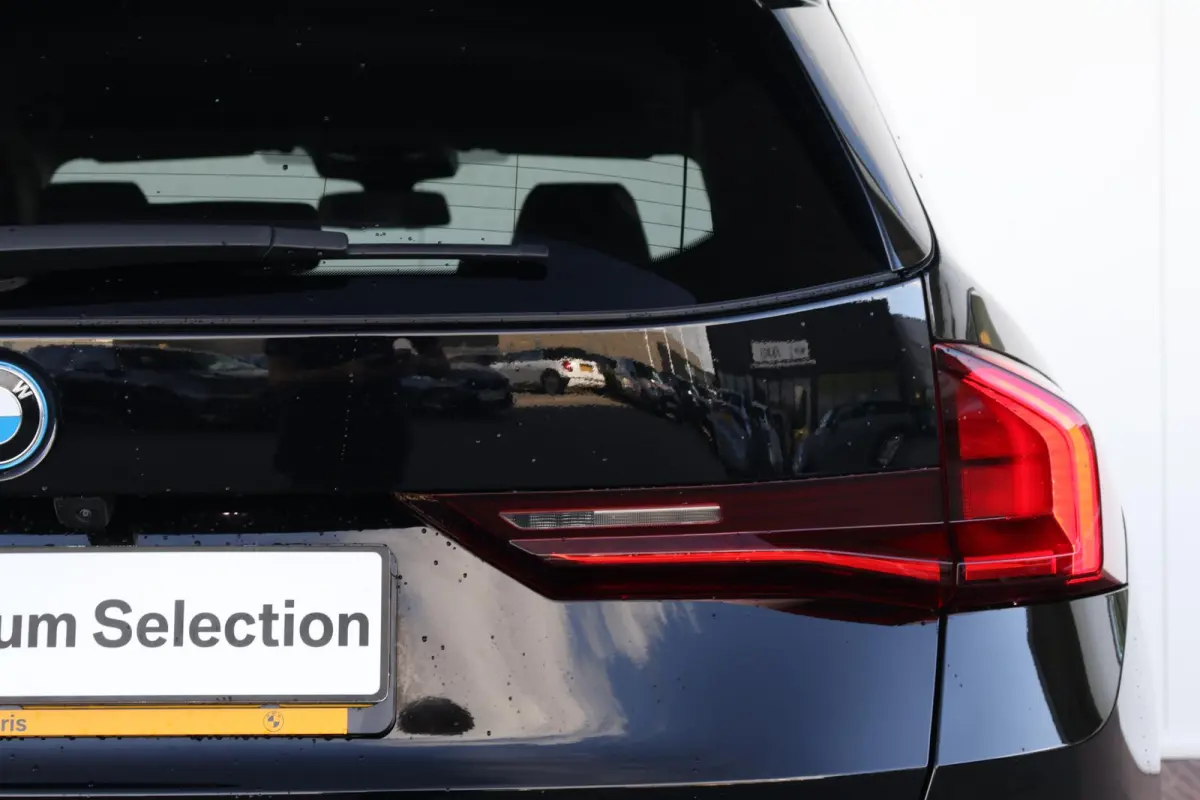 xDrive25e | SoH 98% | Achteruitrijcamera | Leder | Elektr. Stoelen | PDC |