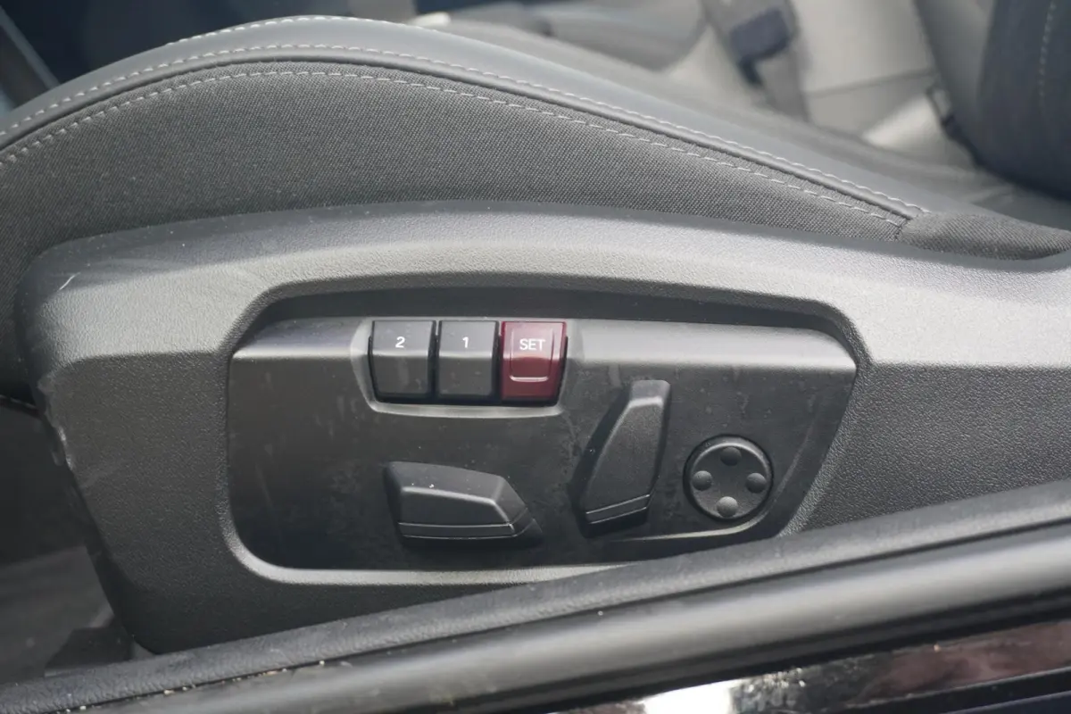 Cooper S John Cooper Works | Pakket XL | Harman Kardon | Memorystoelen | Driving Assistant Plus | Stoel & Stuurverwaming
