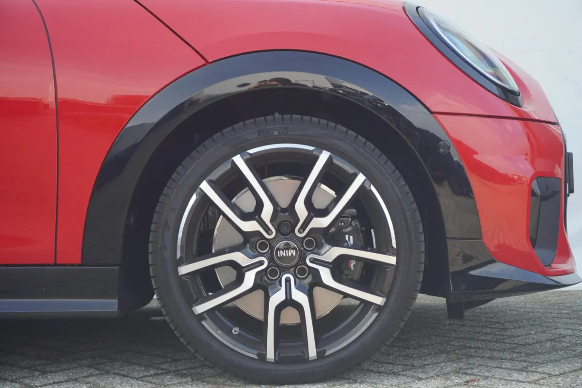 Cooper S John Cooper Works | Pakket XL | Harman Kardon | Memorystoelen | Driving Assistant Plus | Stoel & Stuurverwaming