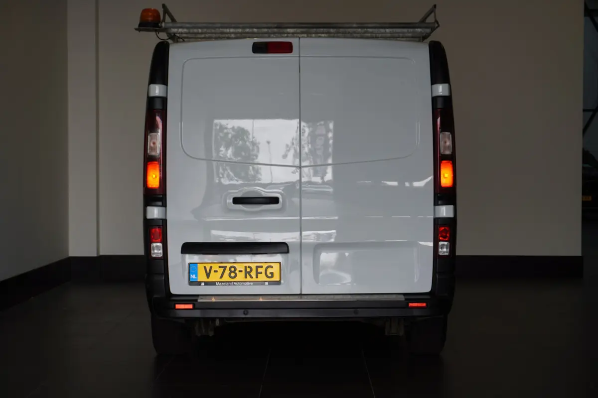 2.0 dCi 130PK EURO 6 - Airco - Navi - Cruise - €16.900,- Excl.