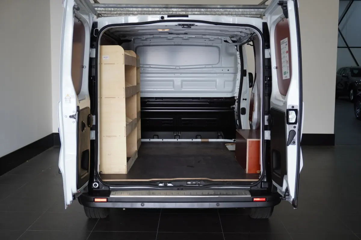 2.0 dCi 130PK EURO 6 - Airco - Navi - Cruise - €16.900,- Excl.