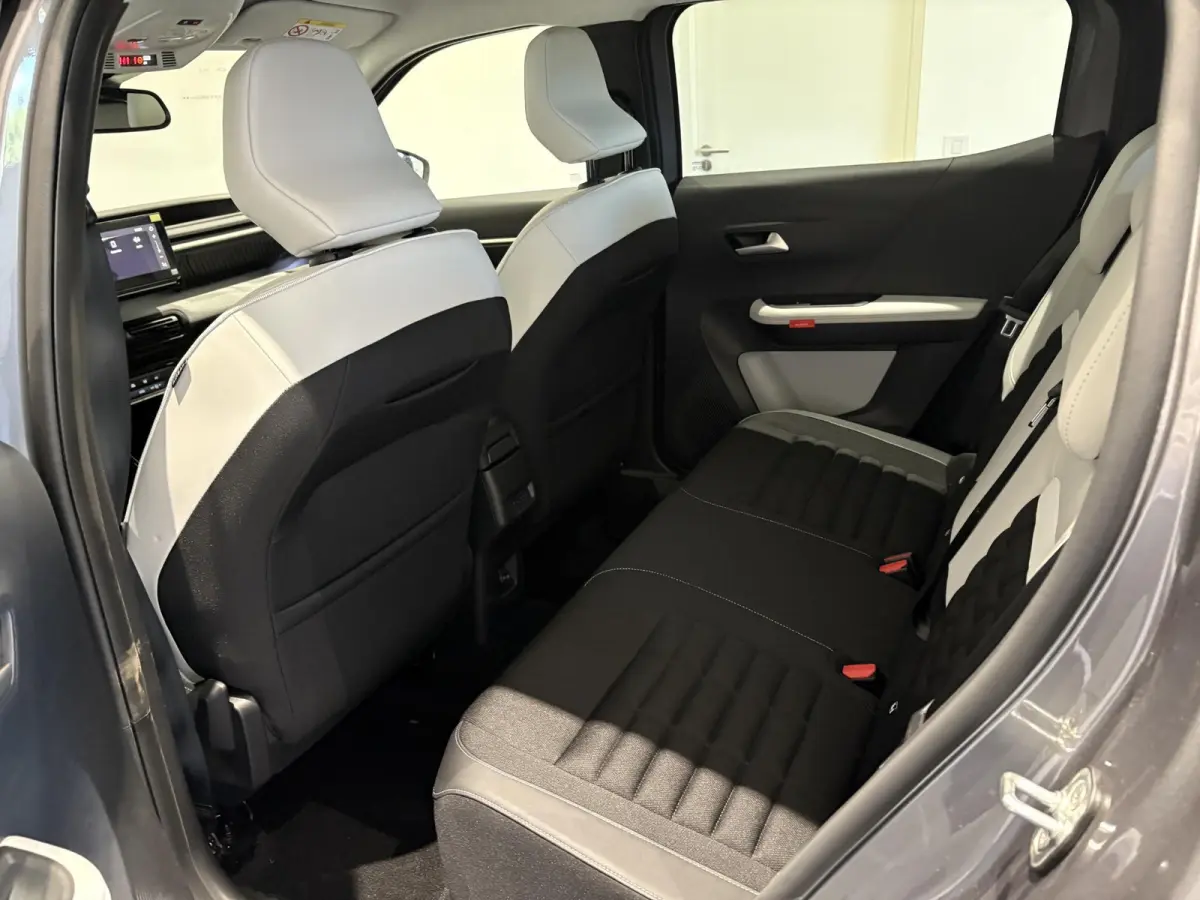 Max 113pk Extended Range 54 kWh l Camera l Navi l Apple caprlay & Andorid auto l DEMO MODEL !! BEL VOOR KM-STAND