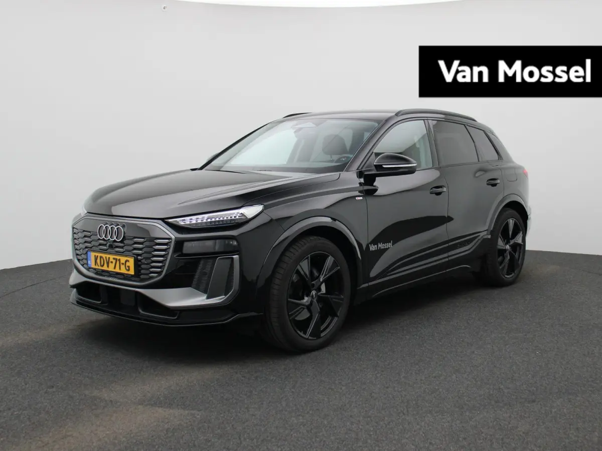 edition 83 kWh | Demo | S-line | Automaat | 360 Camera | Stoelverwarming | Elektrische stoelen | Leder | Lichtmetalen velgen zwart |