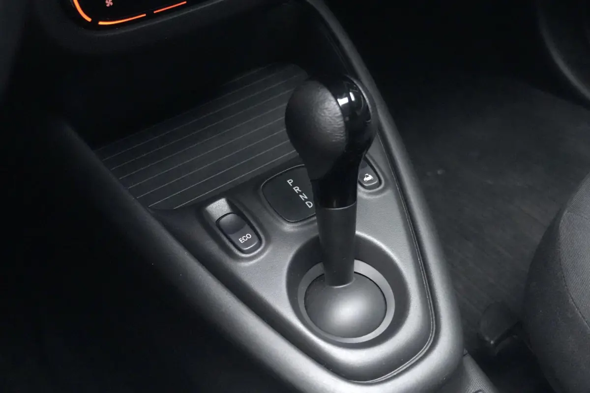 EQ Comfort EQ Comfort | SOH 92,2 % | CarPlay | Cruise | Pdc | Climate | Led | Dealer onderhouden |