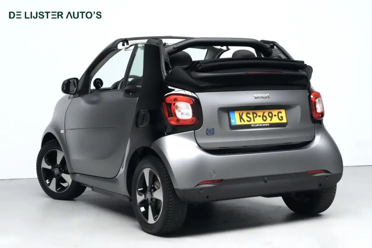 EQ Comfort EQ Comfort | SOH 92,2 % | CarPlay | Cruise | Pdc | Climate | Led | Dealer onderhouden |