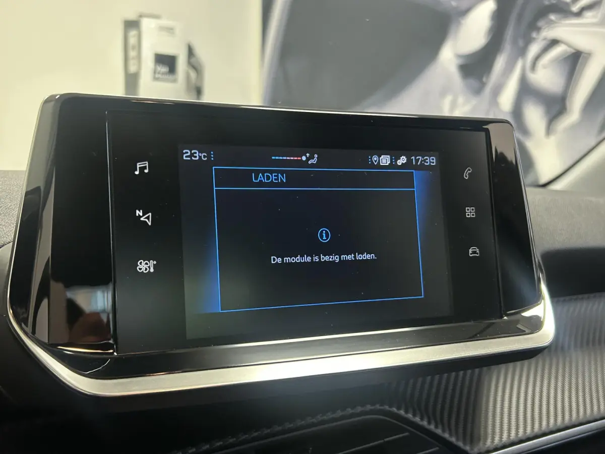 1.2 PureTech Active Pack | Navigatie | Parkeersensoren |  Apple Carplay/Android Auto