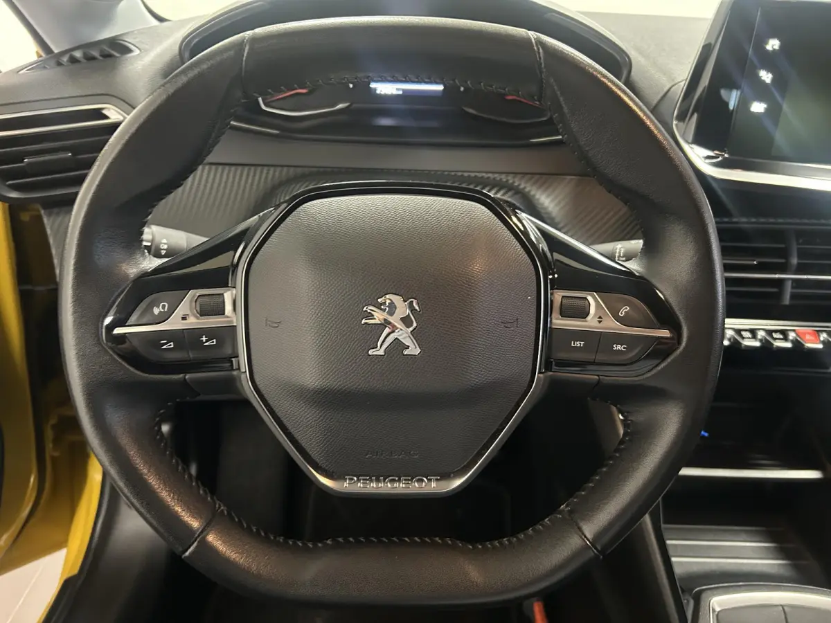 1.2 PureTech Active Pack | Navigatie | Parkeersensoren |  Apple Carplay/Android Auto