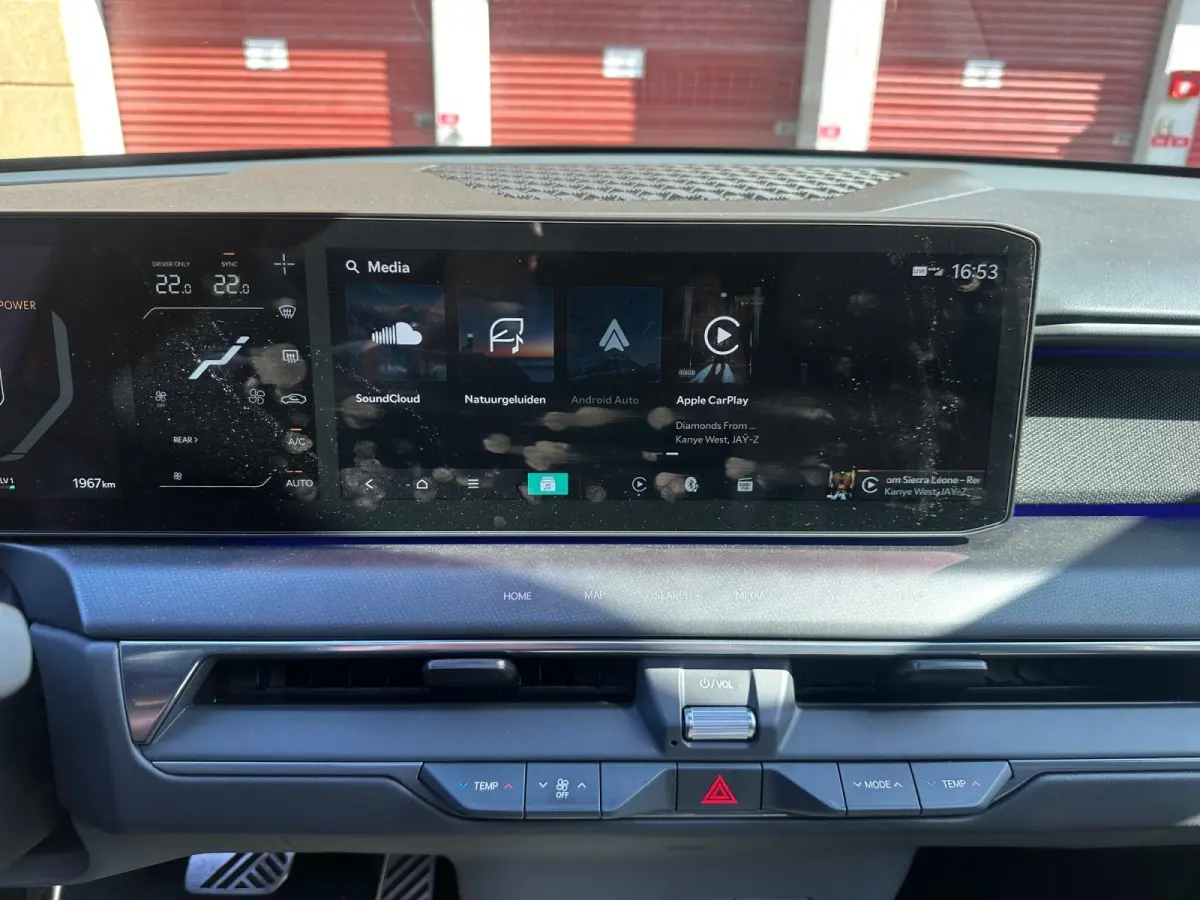 GT-line AWD 99,8 kwh 7 zits | 385 PK | Geventileerde/verwarmde stoelen | Wireless Carplay & Android auto | 2.500 kg trekgewicht | Meridian | Fabrieksgarantie t/m 19-6-2033 +3x 1 jaar*  | NAP