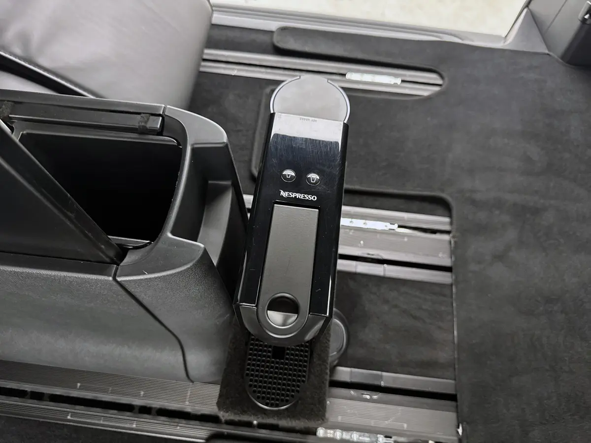 300d 4-MATIC Extra Lang Avantgarde VIP Edition Nappa leder Memory seats Koelkast Luchtvering Peronenvervoer