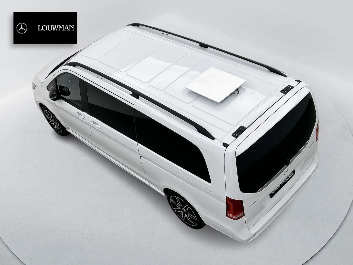 300d 4-MATIC Extra Lang Avantgarde VIP Edition Nappa leder Memory seats Koelkast Luchtvering Peronenvervoer