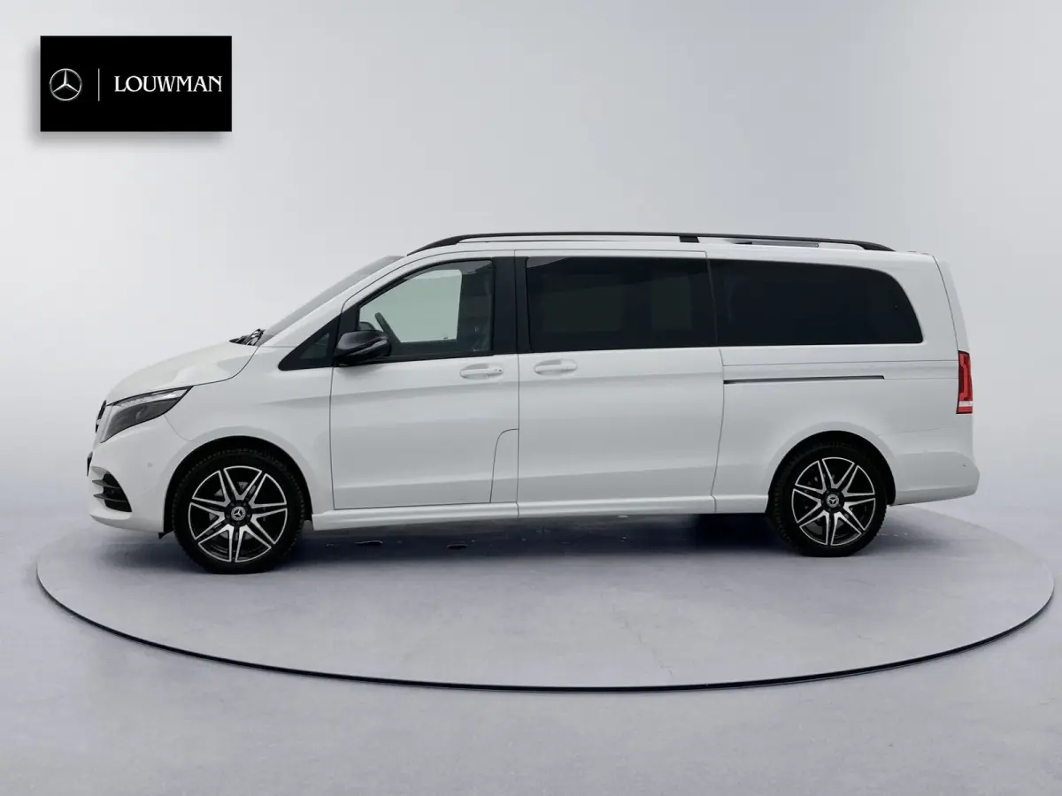 300d 4-MATIC Extra Lang Avantgarde VIP Edition Nappa leder Memory seats Koelkast Luchtvering Peronenvervoer