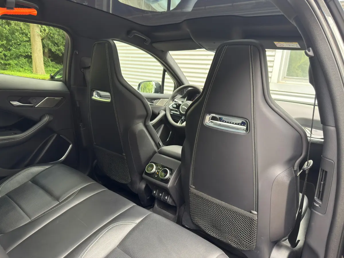 EV400 First Edition HSE 90 kWh l 84% SOH l Performance Stoelen l 22" velgen l Pano l Alcantara Stuur l Meridian