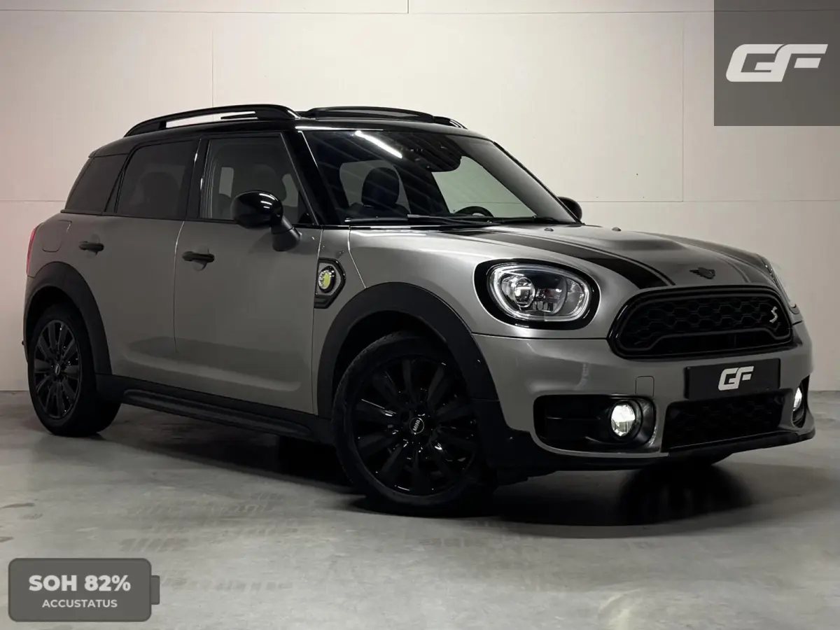 1.5 Cooper ALL4 Pano CarPlay ACC Sfeer NAP