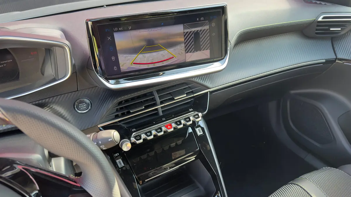 GT | Active Safety Brake met camera en radar (automatisch noodremsysteem) met Distance Alert (waarschuwing dreigende aanrijding) | Advanced Active Safety Brake met camera en radar | Climate 