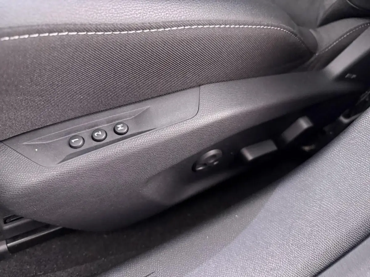 1.6 Turbo Plug In Hybrid GS Trekhaak/Alcantara/Led Winterpakket/CarPlay/Ecc