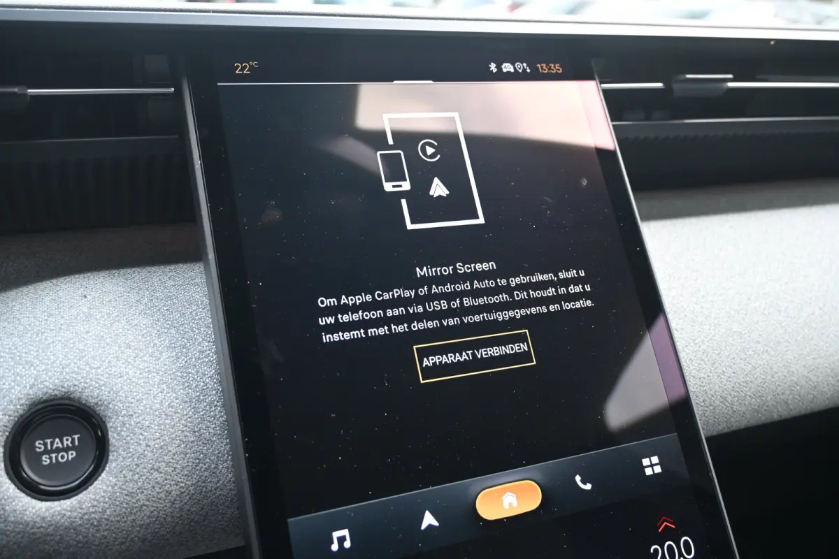 Max tot 8 Jaar Garantie ! | Achterbank in 40-20-40 configuratie neerklapbaar | Achterlichten LED | Adaptive cruisecontrol (Adaptive Cruise Control)