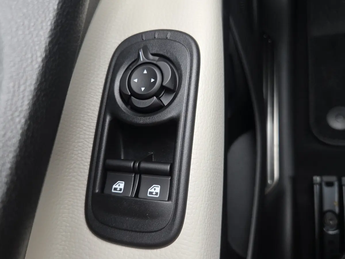 La Prima Panoramadak | Vol leder | Stoelverwarming | Voorruit verwarming | JBL Audio | Adaptieve CC |