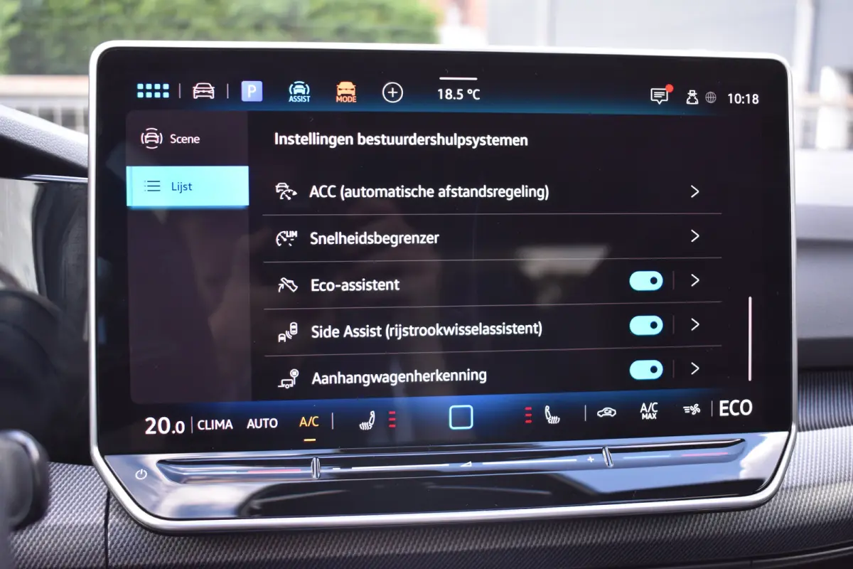 1.5 TSI 272PK eHybrid GTE SOH 100% | VERLENGDE GARANTIE | PANORAMA DAK | TREKHAAK | HEAD-UP | STOELVERW. | CAMERA | NAVIGATIE | HEAD-UP DISPLAY