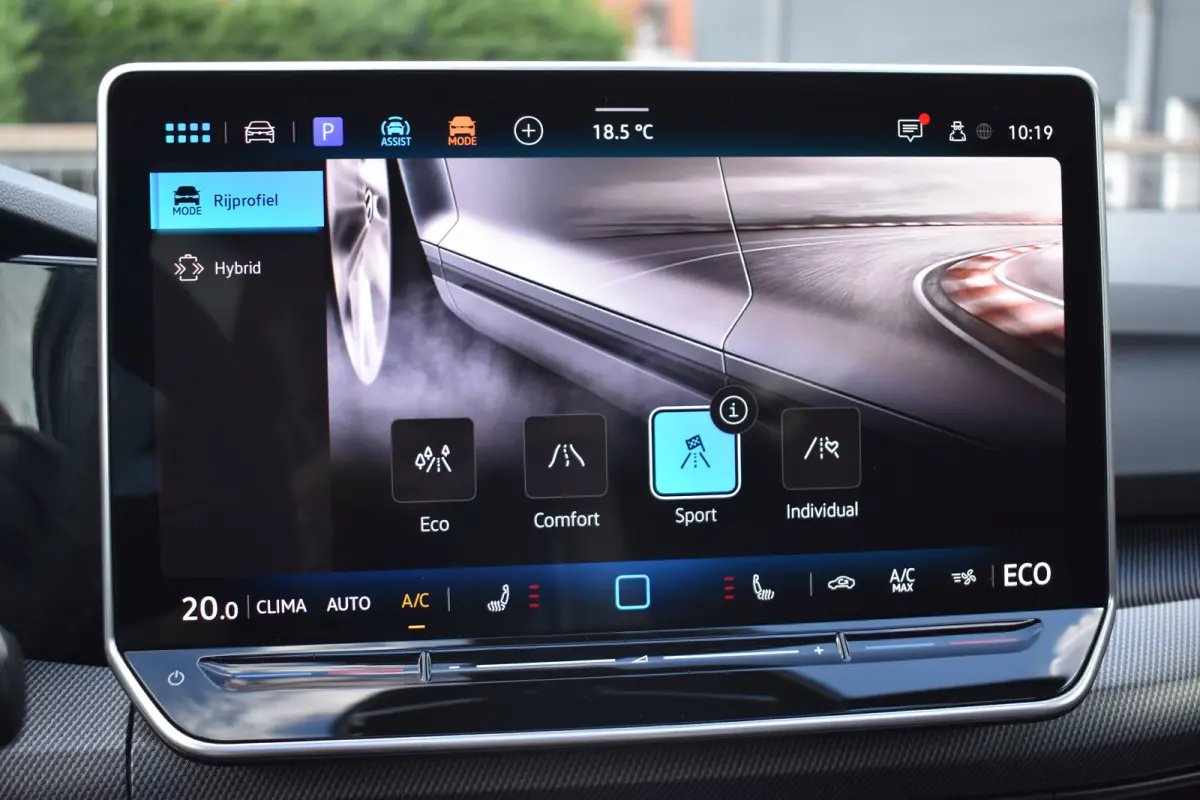 1.5 TSI 272PK eHybrid GTE SOH 100% | VERLENGDE GARANTIE | PANORAMA DAK | TREKHAAK | HEAD-UP | STOELVERW. | CAMERA | NAVIGATIE | HEAD-UP DISPLAY