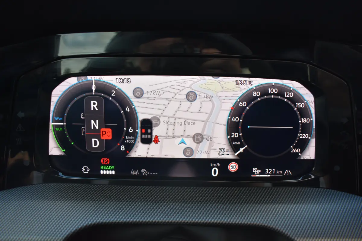 1.5 TSI 272PK eHybrid GTE SOH 100% | VERLENGDE GARANTIE | PANORAMA DAK | TREKHAAK | HEAD-UP | STOELVERW. | CAMERA | NAVIGATIE | HEAD-UP DISPLAY
