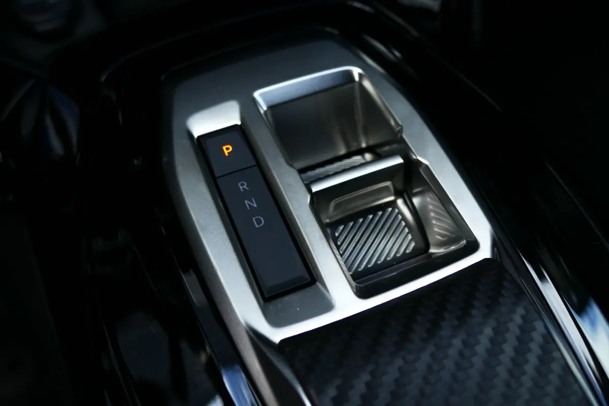Allure / CAMERA V+A / KEYLESS/ FULL-LED / APPLE- ANDROID CARPLAY /17"LMV / DEAL / NAVI / CLIMA / PDC / BLUETOOTH / ADAPT. CRUISECONTROL / DIRECT LEVERBAAR / VOORRAAD !!