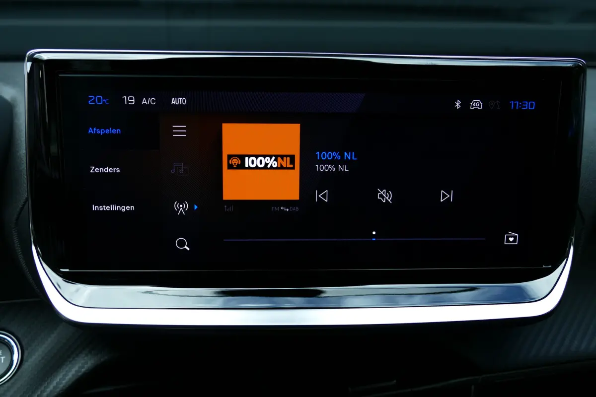 Allure / CAMERA V+A / KEYLESS/ FULL-LED / APPLE- ANDROID CARPLAY /17"LMV / DEAL / NAVI / CLIMA / PDC / BLUETOOTH / ADAPT. CRUISECONTROL / DIRECT LEVERBAAR / VOORRAAD !!