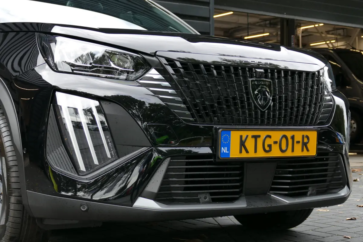 Allure / CAMERA V+A / KEYLESS/ FULL-LED / APPLE- ANDROID CARPLAY /17"LMV / DEAL / NAVI / CLIMA / PDC / BLUETOOTH / ADAPT. CRUISECONTROL / DIRECT LEVERBAAR / VOORRAAD !!