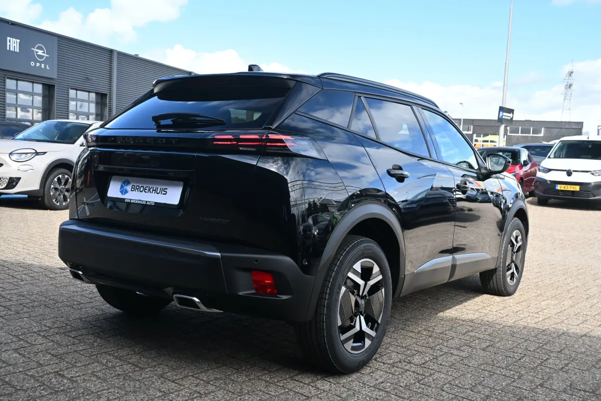 GT | Active Safety Brake met camera en radar (automatisch noodremsysteem) met Distance Alert (waarschuwing dreigende aanrijding) | Advanced Active Safety Brake met camera en radar | Climate 