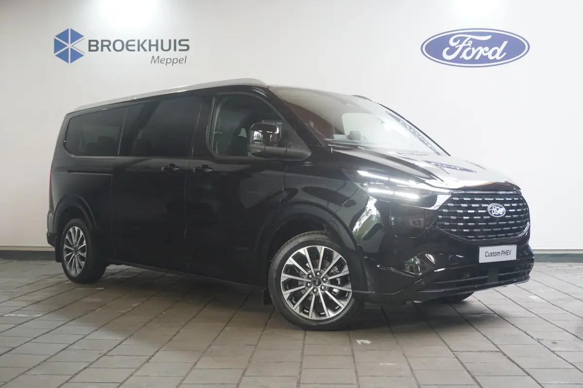 Tourneo 340 2.5 PHEV L2H1 Titanium X | AGR-Stoel | Luxury Pack | Adaptive LED | Trekhaak Wegklapbaar | B&O | 360 Camera | Verwarmd Stuurwiel |