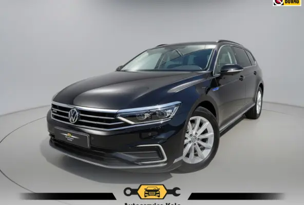 1.4 TSI PHEV GTE * AUTOMAAT * Parkeercamera * Massage * Keyless *