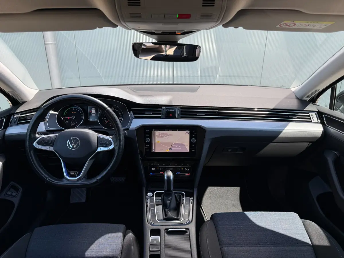 1.4 TSI PHEV GTE * AUTOMAAT * Parkeercamera * Massage * Keyless *
