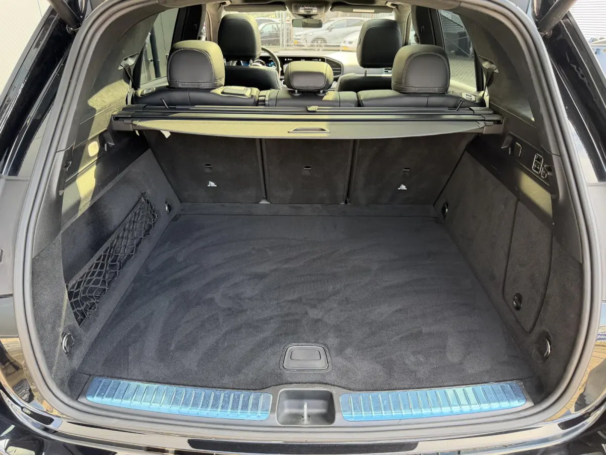 AMG 63 S 4MATIC+ Premium Plus 22''/Panoramadak/Burmester 3D/Leder + memory/Stoelmassage/Stoelkoeling/Head-up/Keyless/360 camera