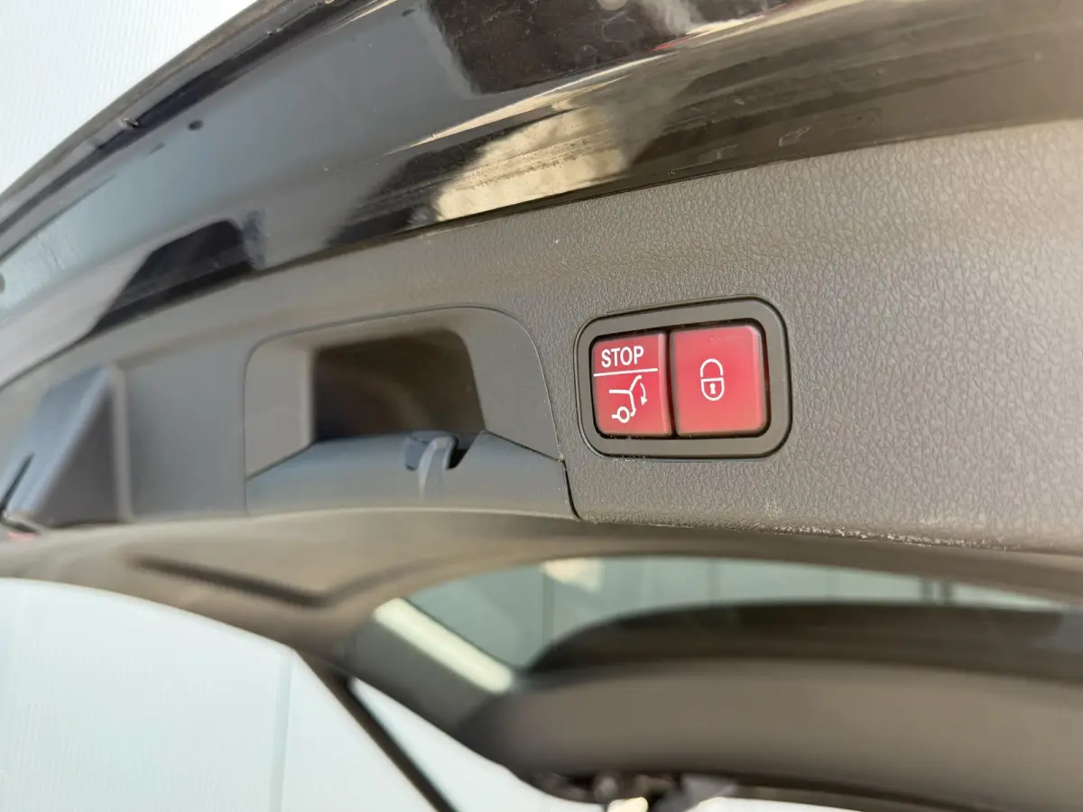 AMG 63 S 4MATIC+ Premium Plus 22''/Panoramadak/Burmester 3D/Leder + memory/Stoelmassage/Stoelkoeling/Head-up/Keyless/360 camera