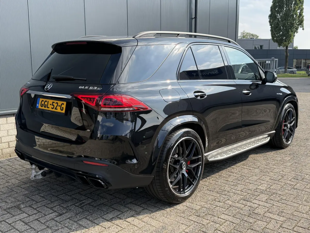 AMG 63 S 4MATIC+ Premium Plus 22''/Panoramadak/Burmester 3D/Leder + memory/Stoelmassage/Stoelkoeling/Head-up/Keyless/360 camera