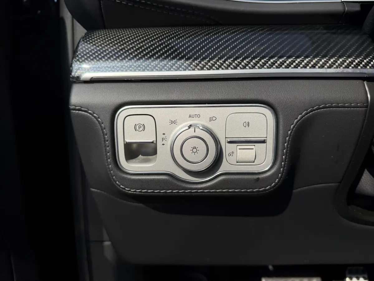 AMG 63 S 4MATIC+ Premium Plus 22''/Panoramadak/Burmester 3D/Leder + memory/Stoelmassage/Stoelkoeling/Head-up/Keyless/360 camera