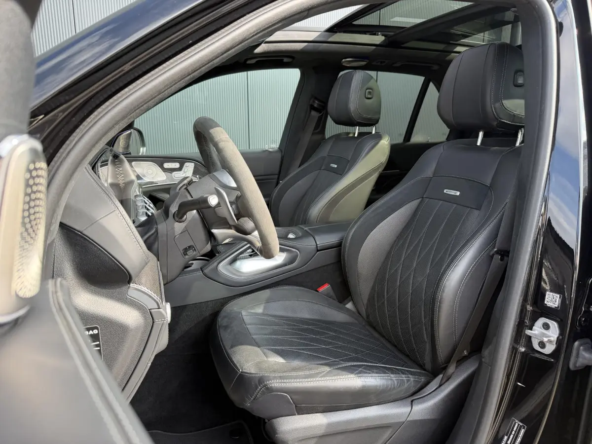 AMG 63 S 4MATIC+ Premium Plus 22''/Panoramadak/Burmester 3D/Leder + memory/Stoelmassage/Stoelkoeling/Head-up/Keyless/360 camera