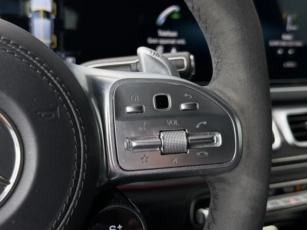 AMG 63 S 4MATIC+ Premium Plus 22''/Panoramadak/Burmester 3D/Leder + memory/Stoelmassage/Stoelkoeling/Head-up/Keyless/360 camera