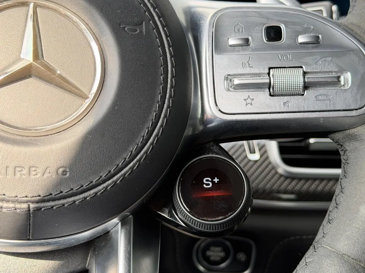 AMG 63 S 4MATIC+ Premium Plus 22''/Panoramadak/Burmester 3D/Leder + memory/Stoelmassage/Stoelkoeling/Head-up/Keyless/360 camera