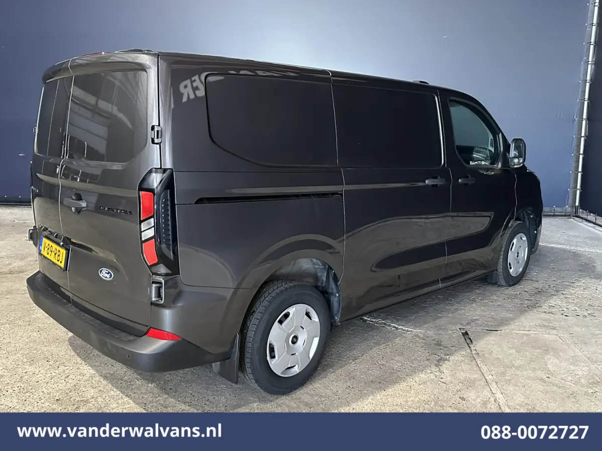 2.0 TDCI 136pk L1H1 Euro6 Airco | Camera | Navigatie | LED | Apple Carplay | Adaptieve Cruisecontrol Android Auto, Verwarmde voorruit, Stoelverwarming, Parkeersensoren, Bijrijdersbank, 2590k