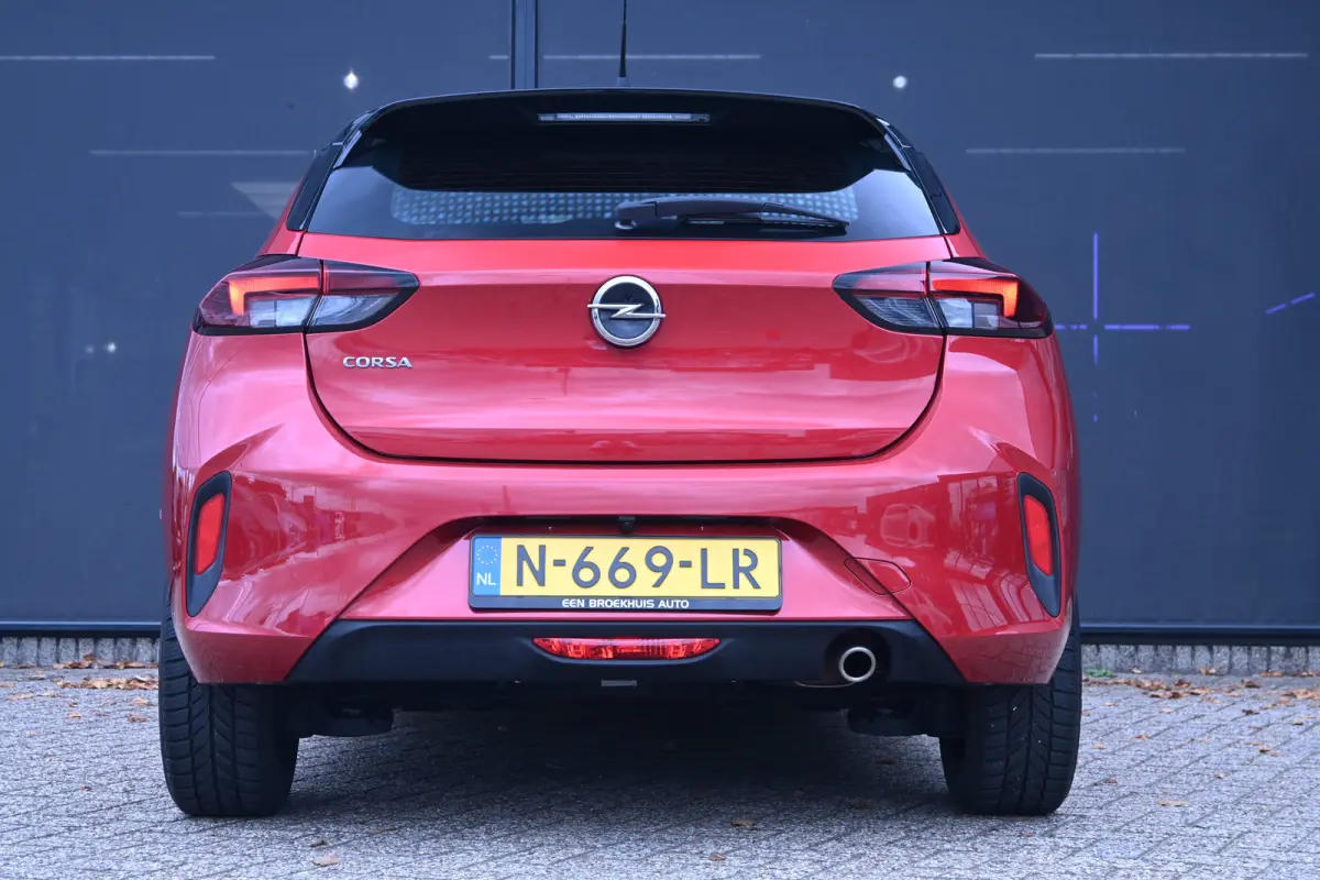 1.2 Turbo 100pk GS-line | Cruise Control | Navigatie | Airco | Achteruitrijcamera | Apple Carplay & Android Auto | Keyless Entry |