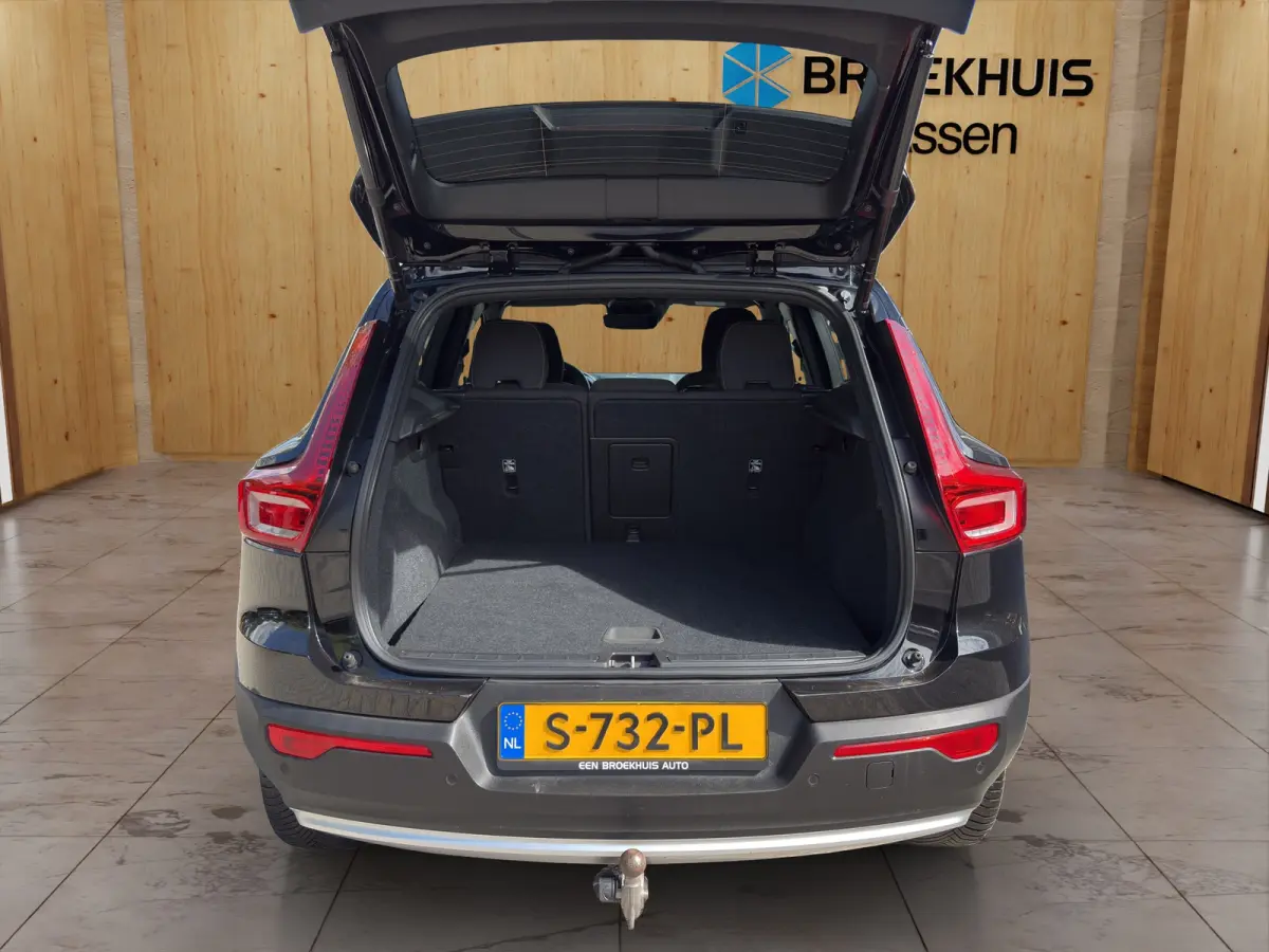 1.5 T4 Plug-in hybrid Core Bright | Camera | Apple / Android Carplay | Lane Assist | DAB |
