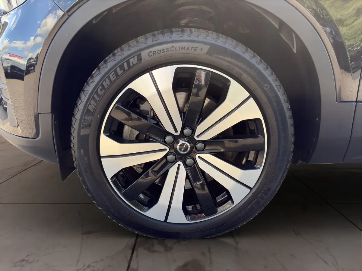 1.5 T4 Plug-in hybrid Core Bright | Camera | Apple / Android Carplay | Lane Assist | DAB |