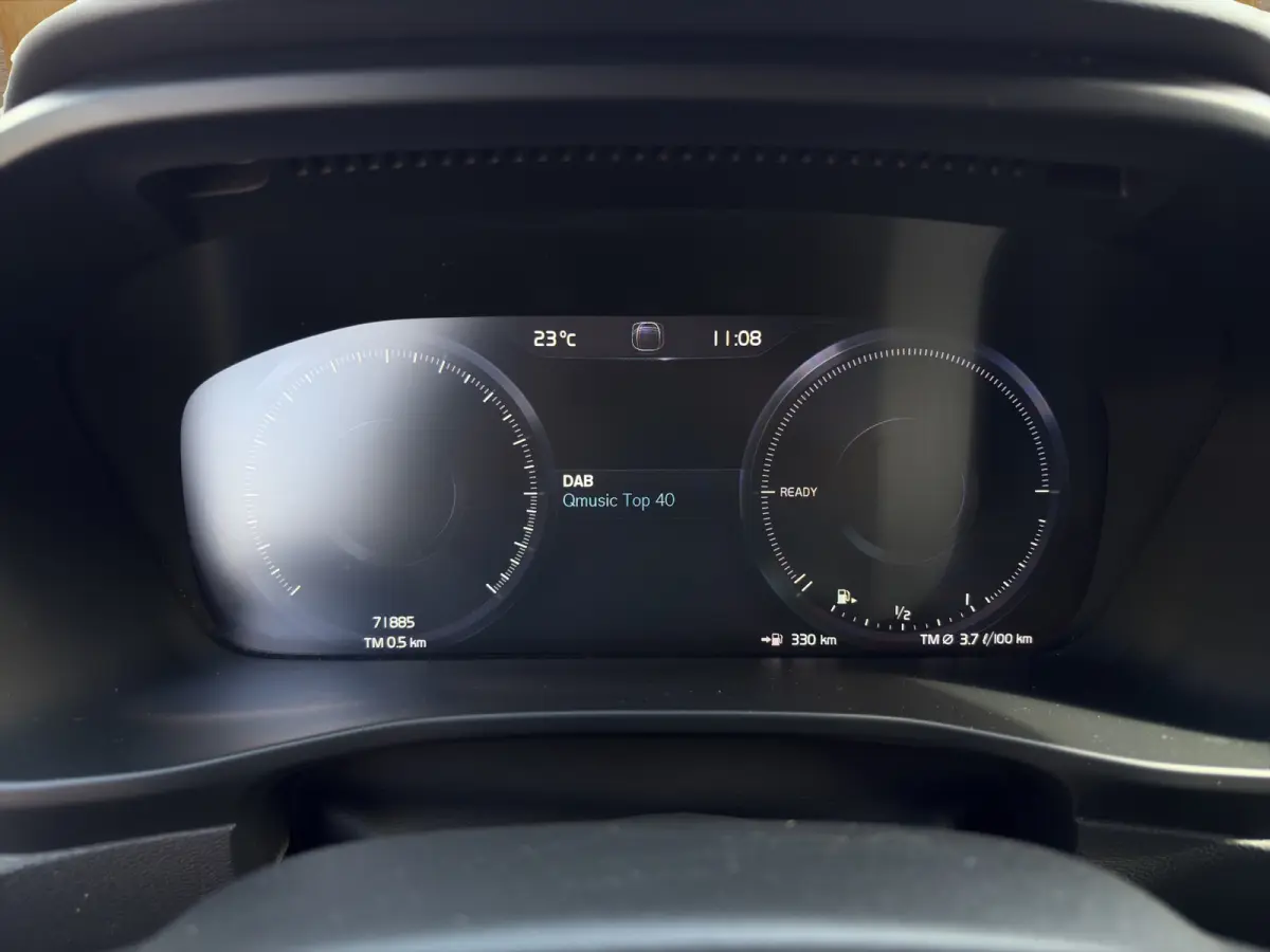 1.5 T4 Plug-in hybrid Core Bright | Camera | Apple / Android Carplay | Lane Assist | DAB |