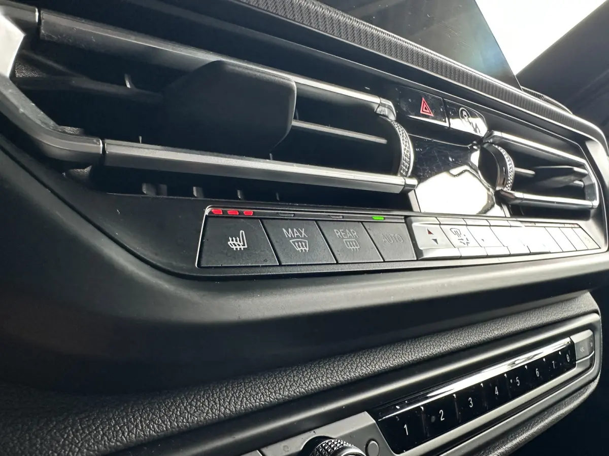 118i LCI | M-SPORT | NL-Auto | LED | AUT | 5-Deurs |